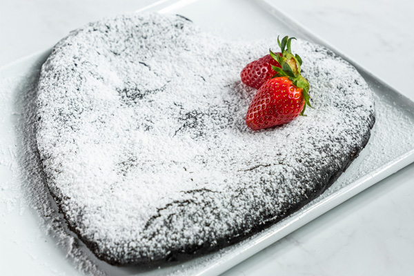 Flourless chocolate olive oil cake